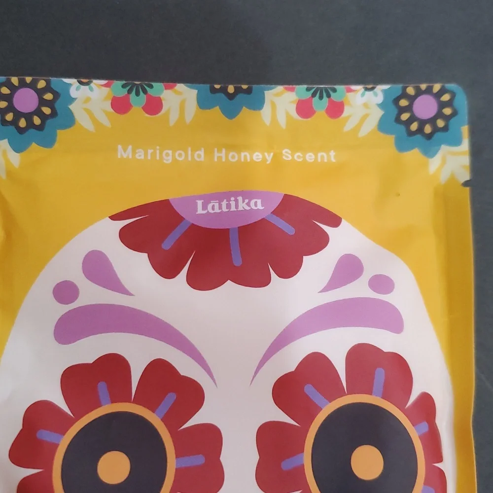 Latika Día‎ de (los) Muertos 2pack bath bomb and fizzing bath soak new FREE